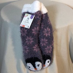 Cozy Critter Company Penguin Socks Large